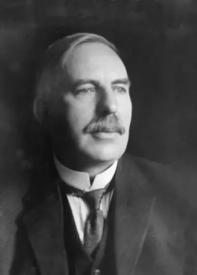 Ernest Rutherford e o Átomo Nuclear